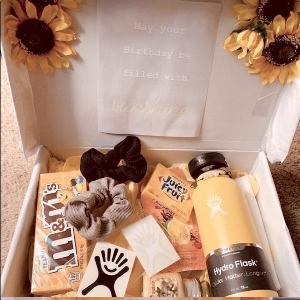 Aesthetic mystery box